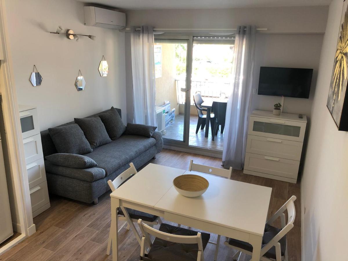 Studio Port De Hyeres Proche Des Plages Kültér fotó